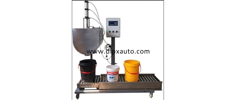 料斗式灌裝機內(nèi)情